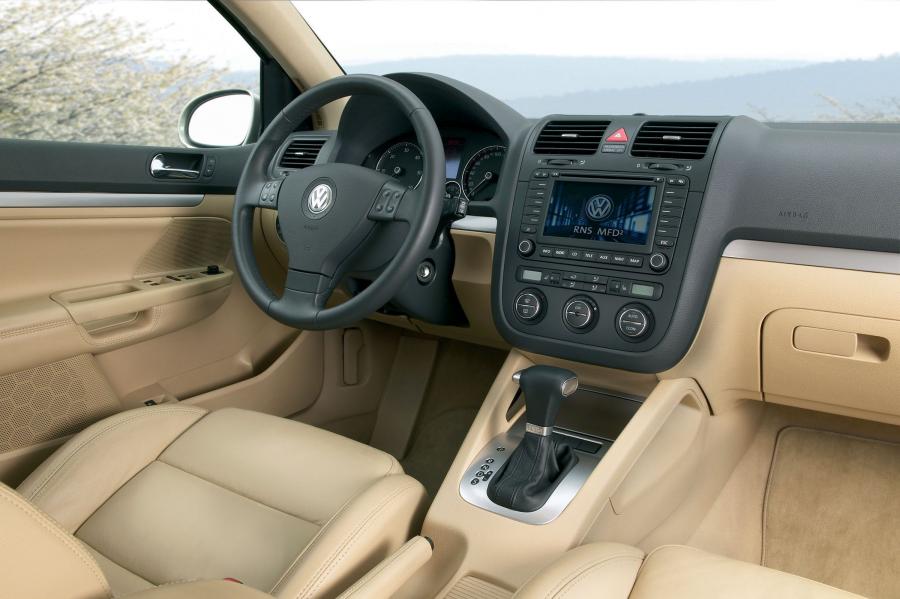  Volkswagen Golf 2004 года  (фото 119 из 170)